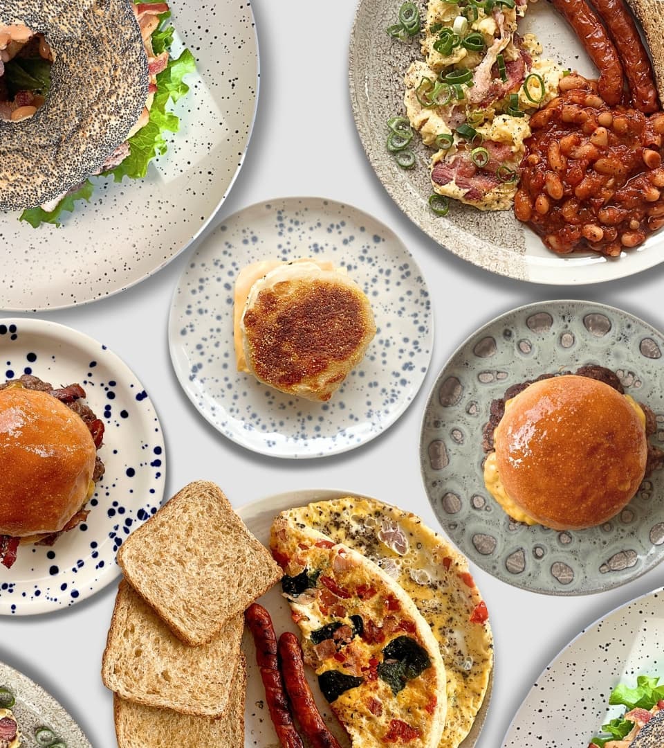 Apetyczne śniadanie w Zapini - świeża kawa i domowa atmosfera restauracji w Słupsku